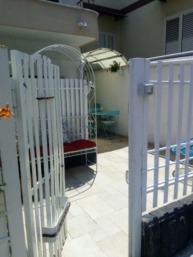 Apartament Blue Sea Aci Castello Zewnętrze zdjęcie